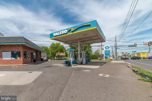 Burlington, NJ 08016,844 COLUMBUS RD