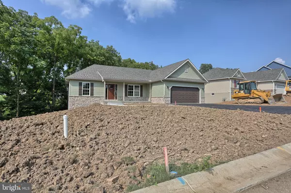 2011 ROLLING MEADOW RD, Lebanon, PA 17046
