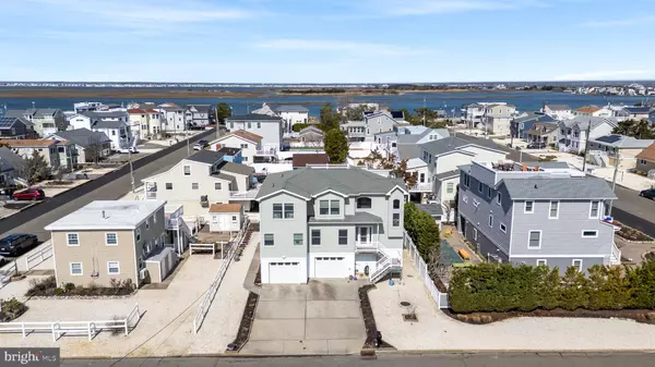 Ship Bottom, NJ 08008,1511 BARNEGAT AVE