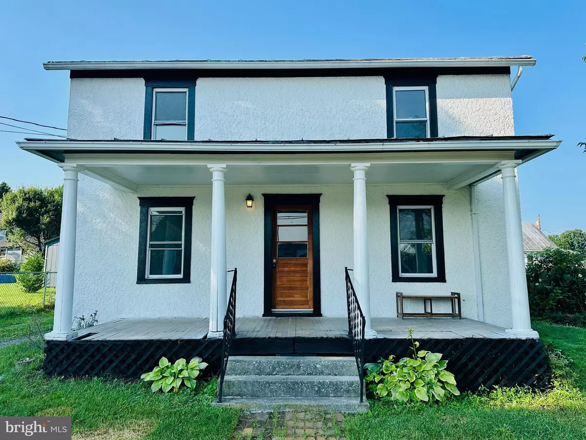 Romney, WV 26757,252 W BIRCH LN