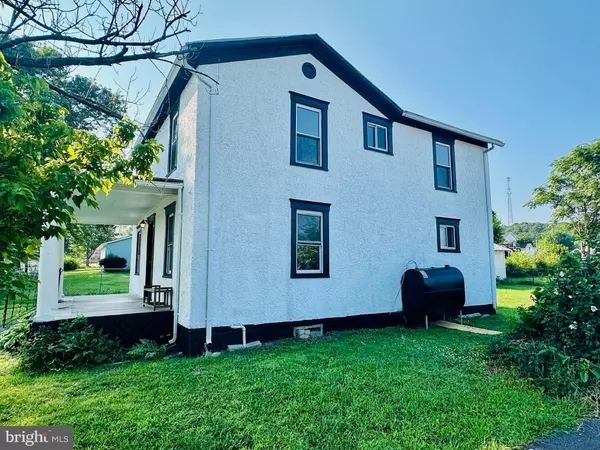 Romney, WV 26757,252 W BIRCH LN