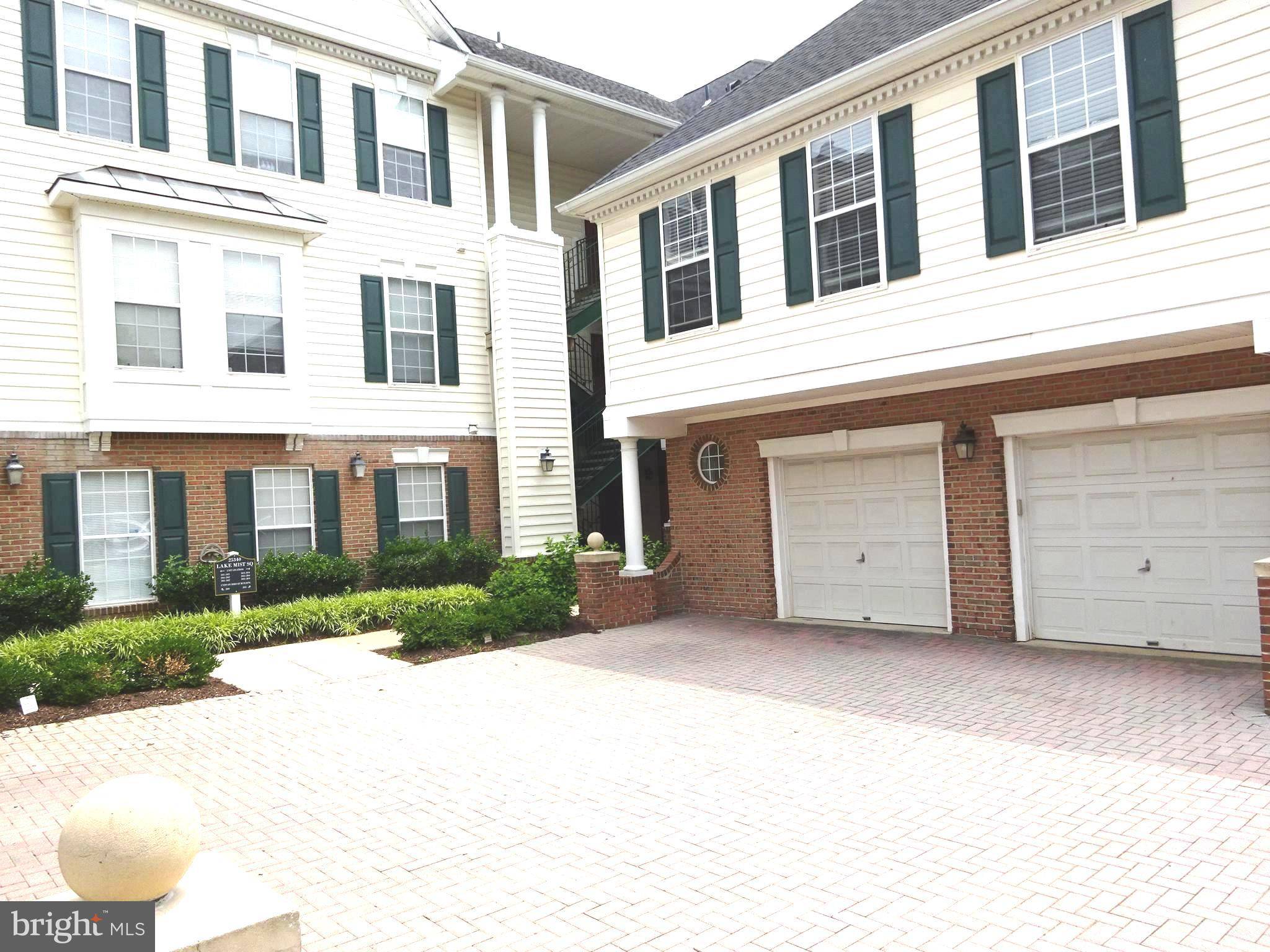 Chantilly, VA 20152,25340 LAKE MIST SQ #204