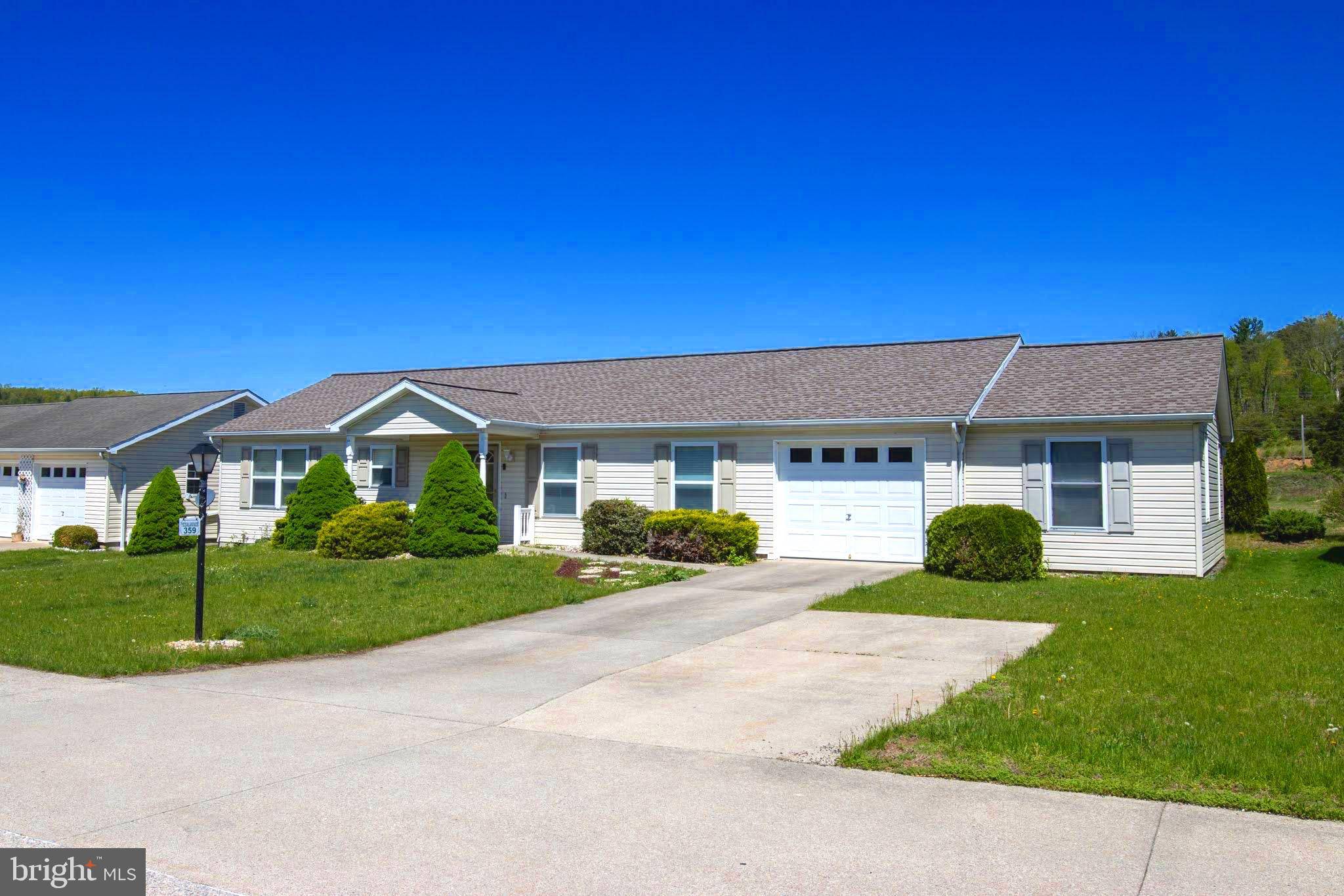 Pine Grove, PA 17963,359 TOWPATH LN