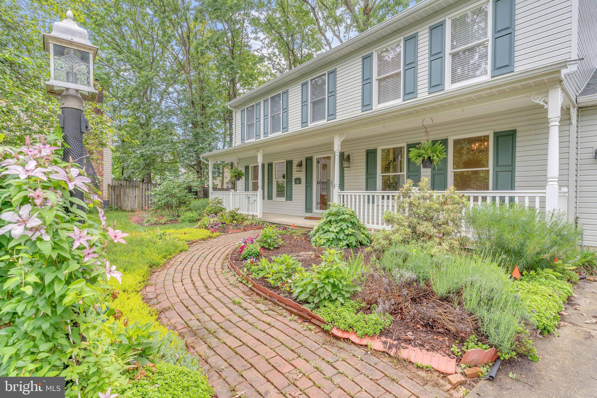 Waldorf, MD 20603,4759 HUMMINGBIRD DR