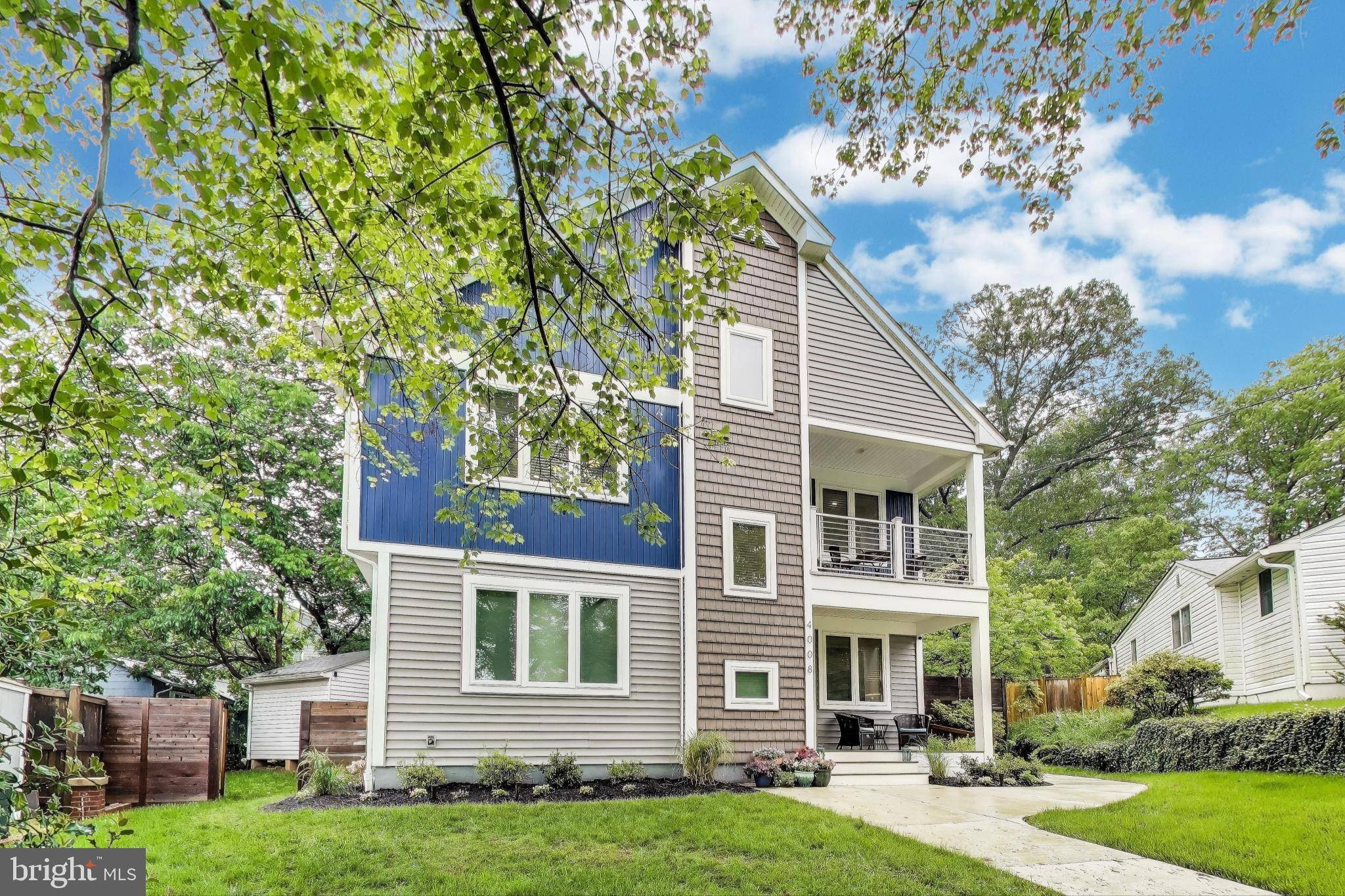 Kensington, MD 20895,4008 HALSEY CT