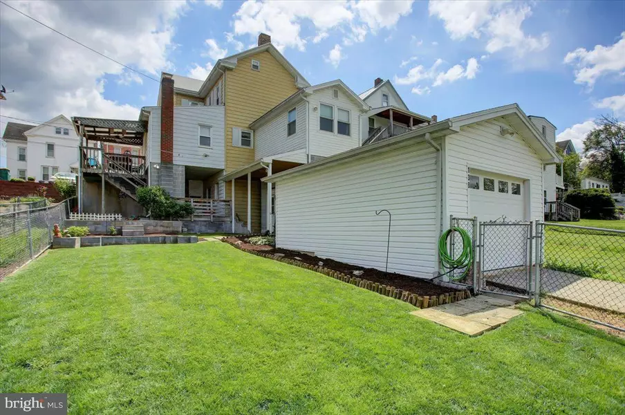 138 S CHURCH STREET, Waynesboro, PA 17268