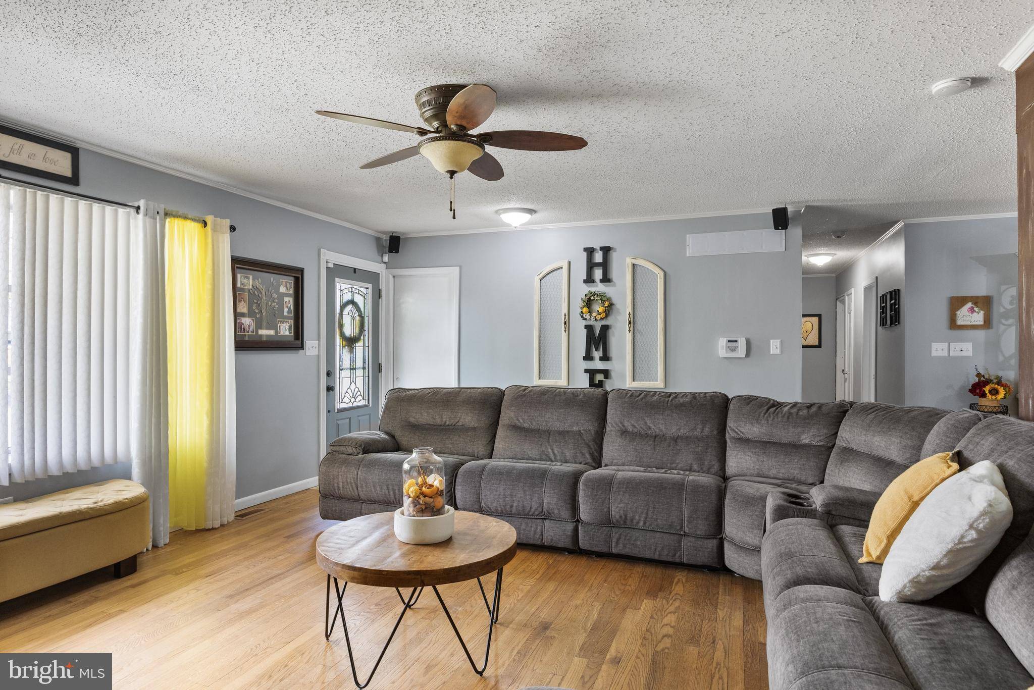 Vineland, NJ 08360,647 E CRESCENT DR
