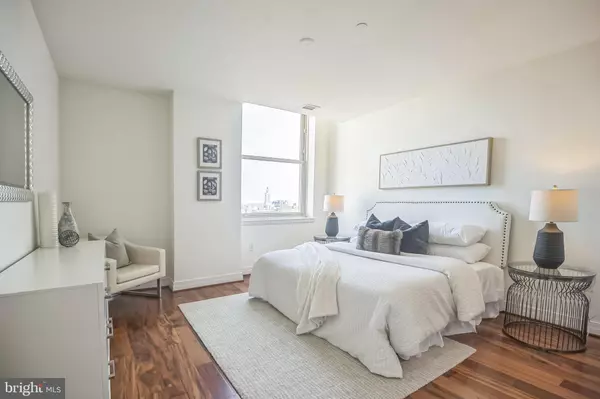 Philadelphia, PA 19103,1600-18 ARCH ST #1801