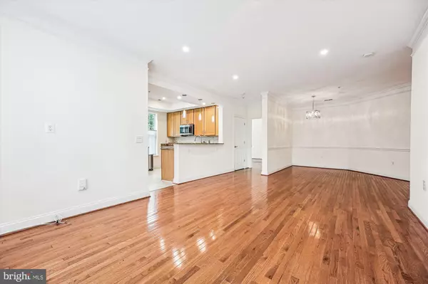 Gaithersburg, MD 20878,110 CHEVY CHASE ST #205