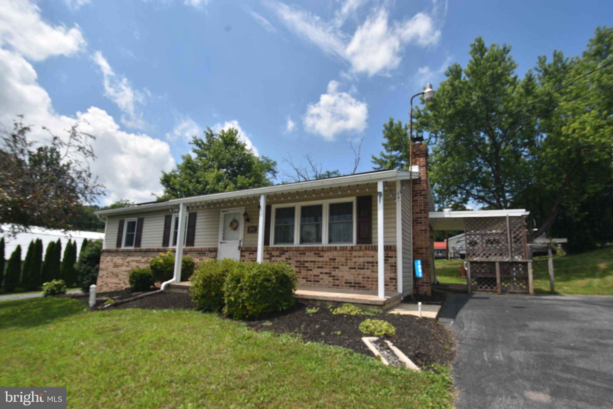 1051 VALLEY RD, Marysville, PA 17053