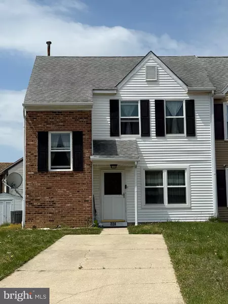 220 POPLAR ST, Turnersville, NJ 08012