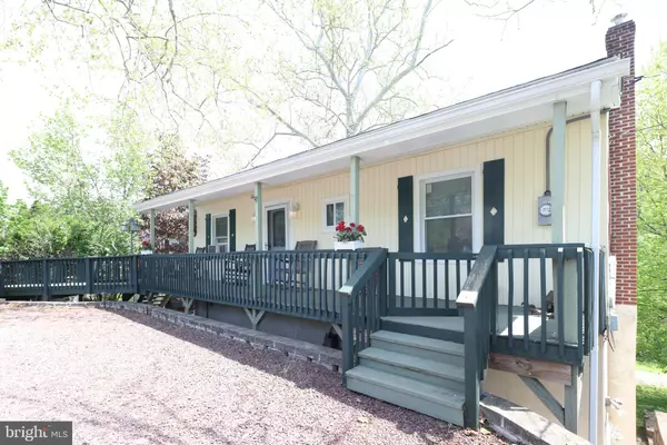 Easton, PA 18040,2325 N DELAWARE DR