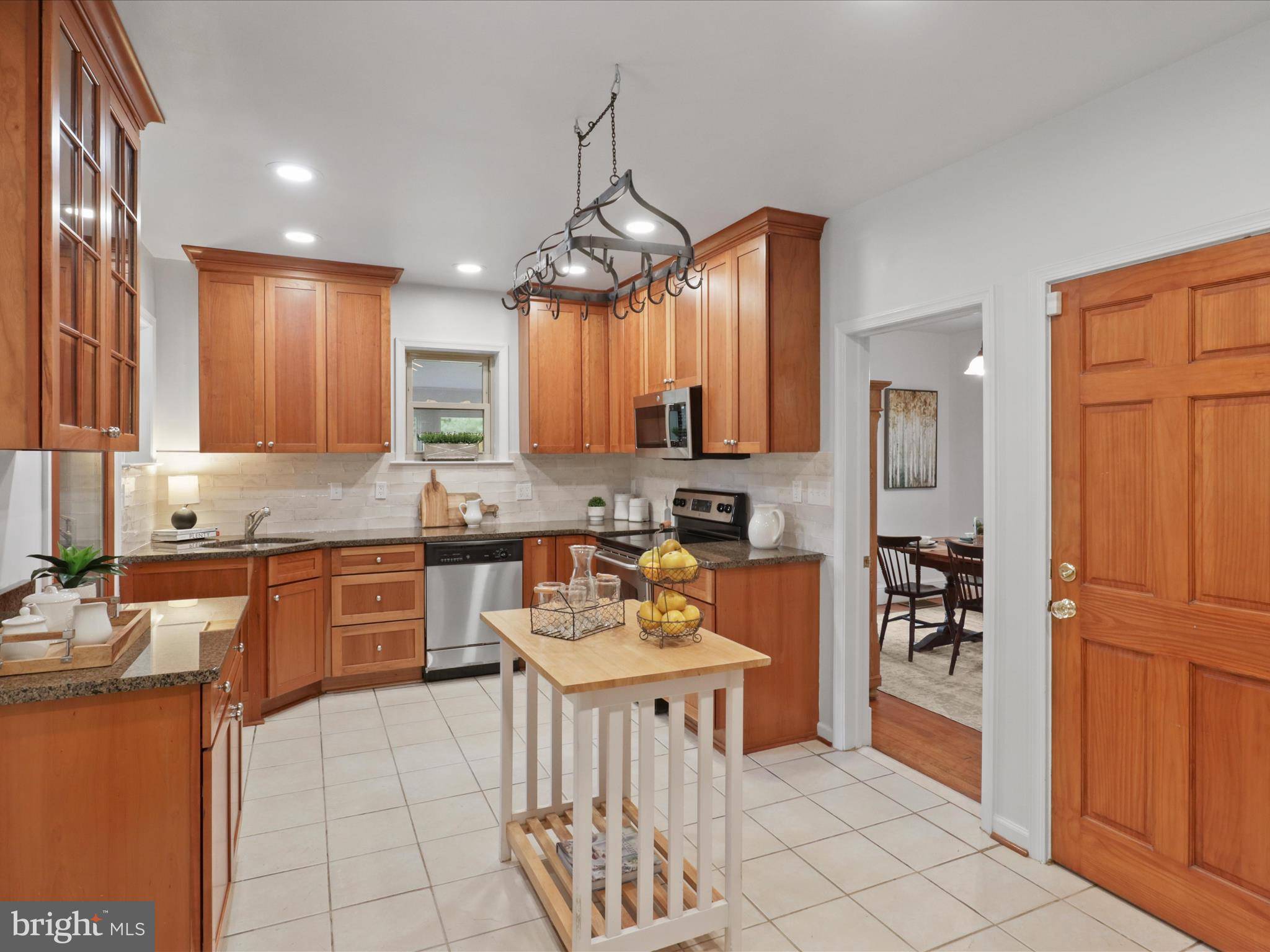 Alexandria, VA 22310,6022 VALLEY VIEW DR