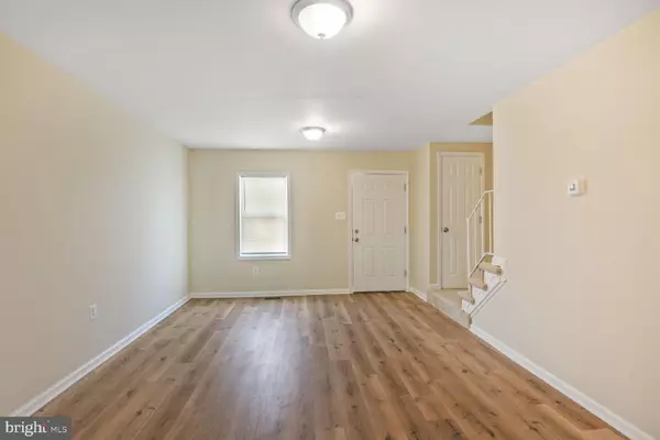 Severn, MD 21144,8205 PARHAM CT