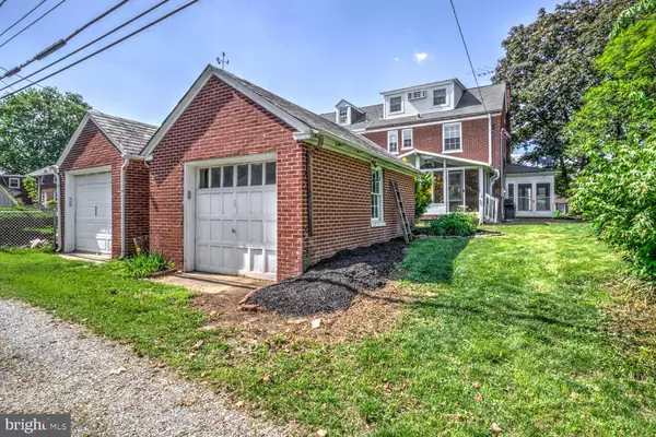 Lancaster, PA 17601,918 PLEASURE RD