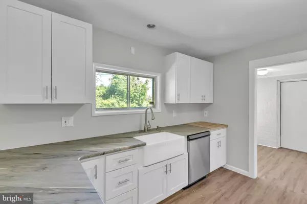 Newark, DE 19713,17 KENSINGTON LN