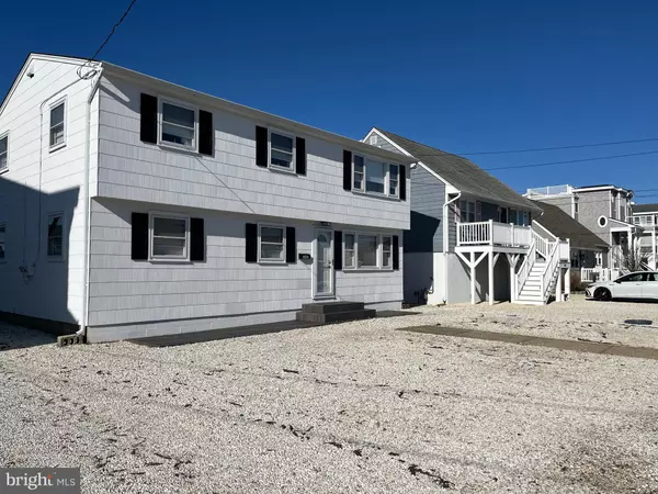 Ship Bottom, NJ 08008,242 W 14TH ST