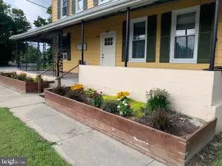 Elmer, NJ 08318,326 S MAIN ST