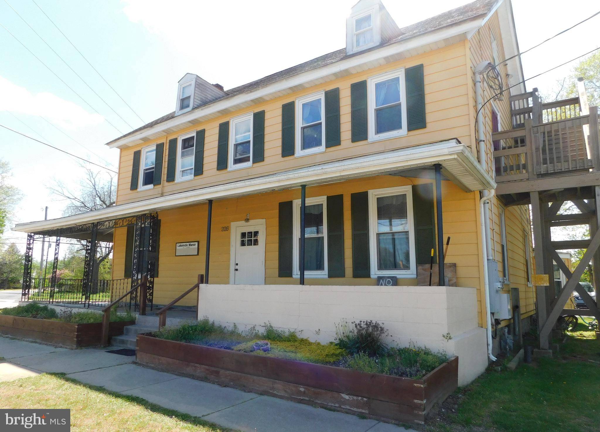 Elmer, NJ 08318,326 S MAIN ST