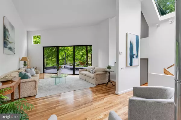 Mclean, VA 22101,6885 MELROSE DR