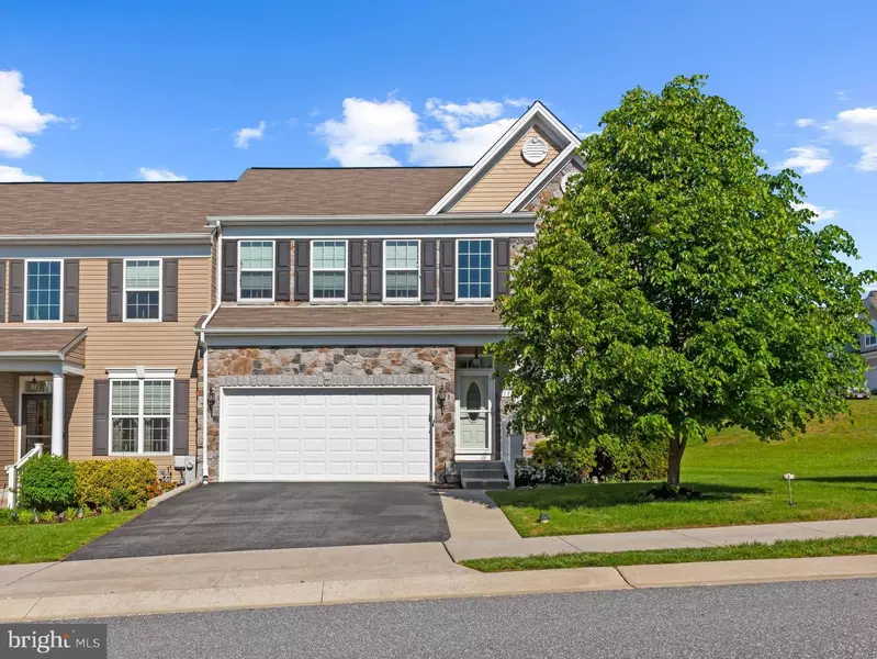 182 GREENVALE MEWS DR #13, Westminster, MD 21157