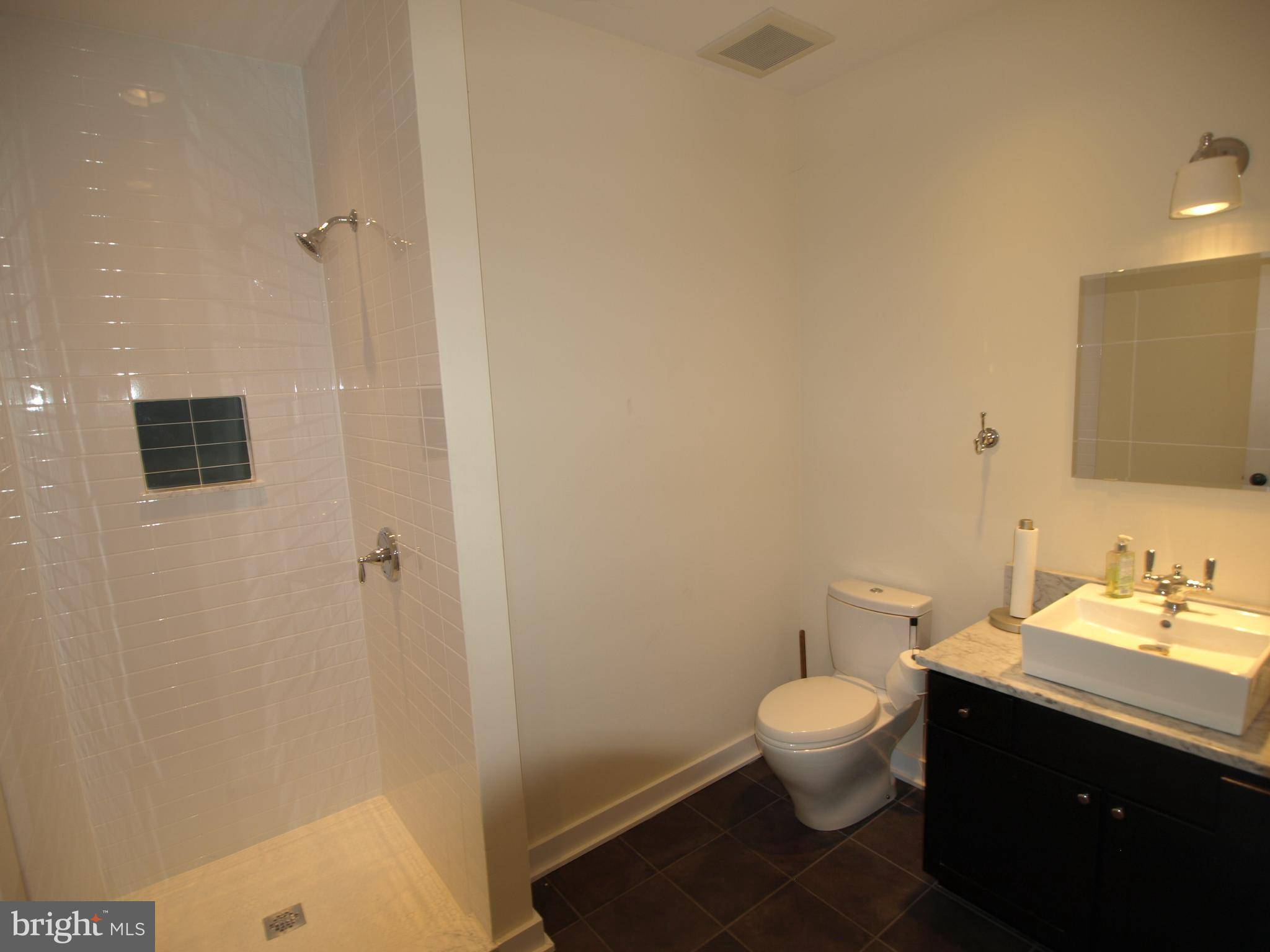Philadelphia, PA 19127,170 GRAPE ST #LOWER UNIT