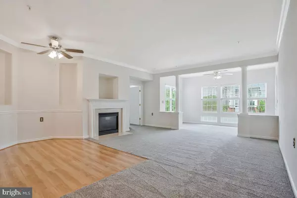 Upper Marlboro, MD 20774,13301 NEW ACADIA LN #207