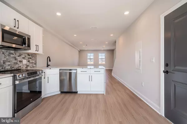 Philadelphia, PA 19131,4090 CONSHOHOCKEN AVE #A8