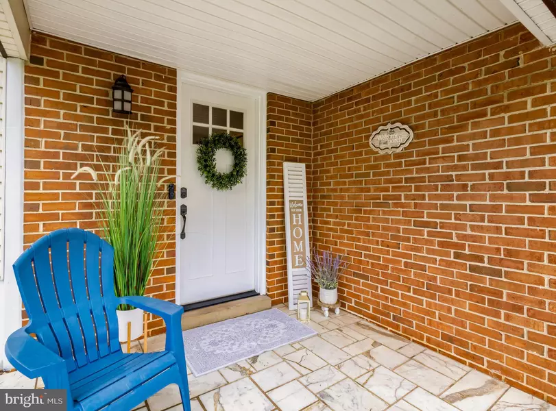 1118 BARNESDALE, West Deptford, NJ 08096