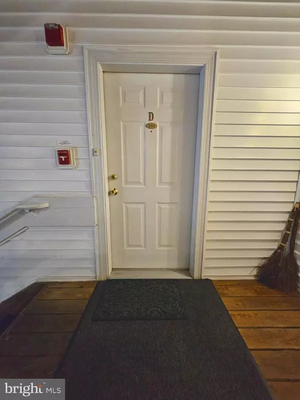 Greenbelt, MD 20770,6620 LAKE PARK DR #2D / 201