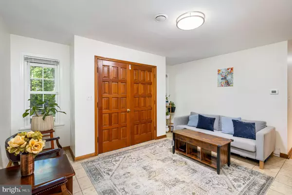 Fredericksburg, VA 22405,344 LEELAND RD