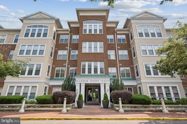 Woodbridge, VA 22191,440 BELMONT BAY DR #302