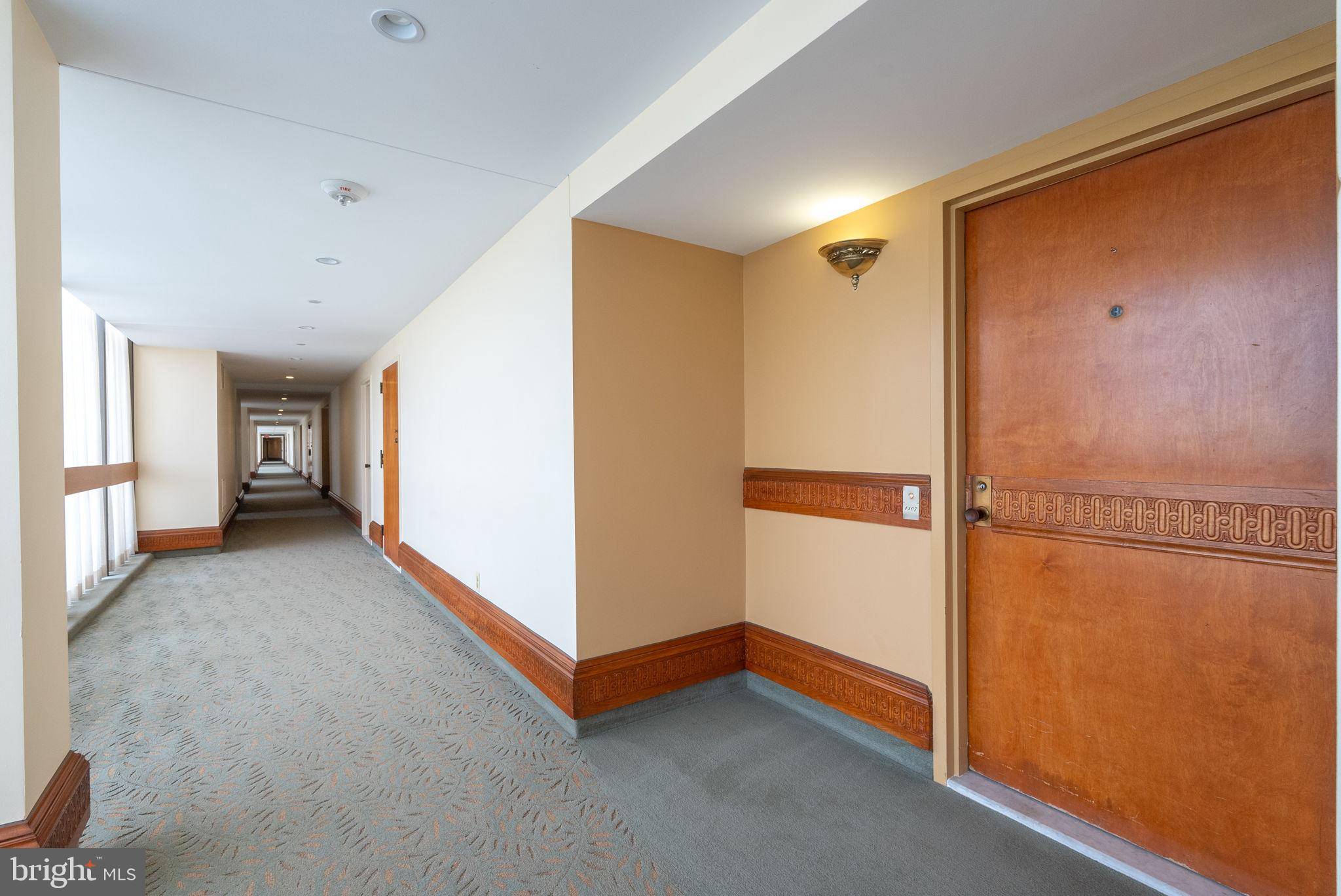 Arlington, VA 22202,1101 S ARLINGTON RIDGE RD #1107