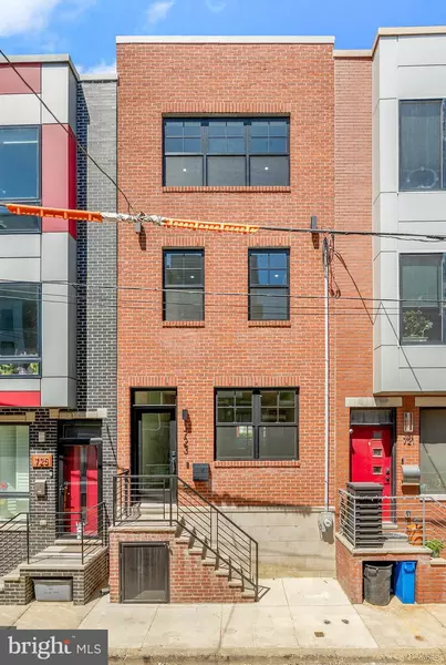 723 MERCY ST, Philadelphia, PA 19148