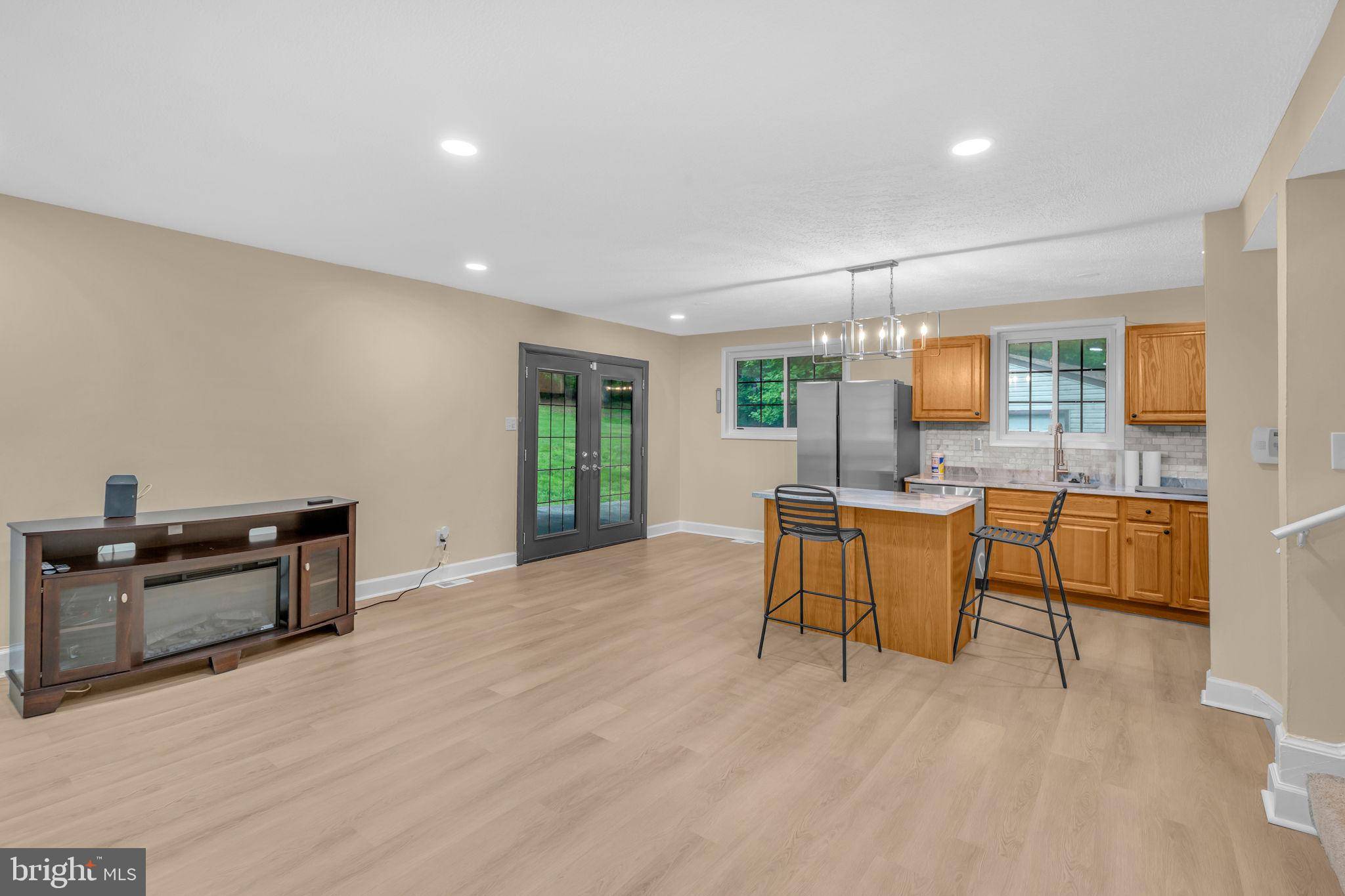 Fort Washington, MD 20744,7509 GLADE DR