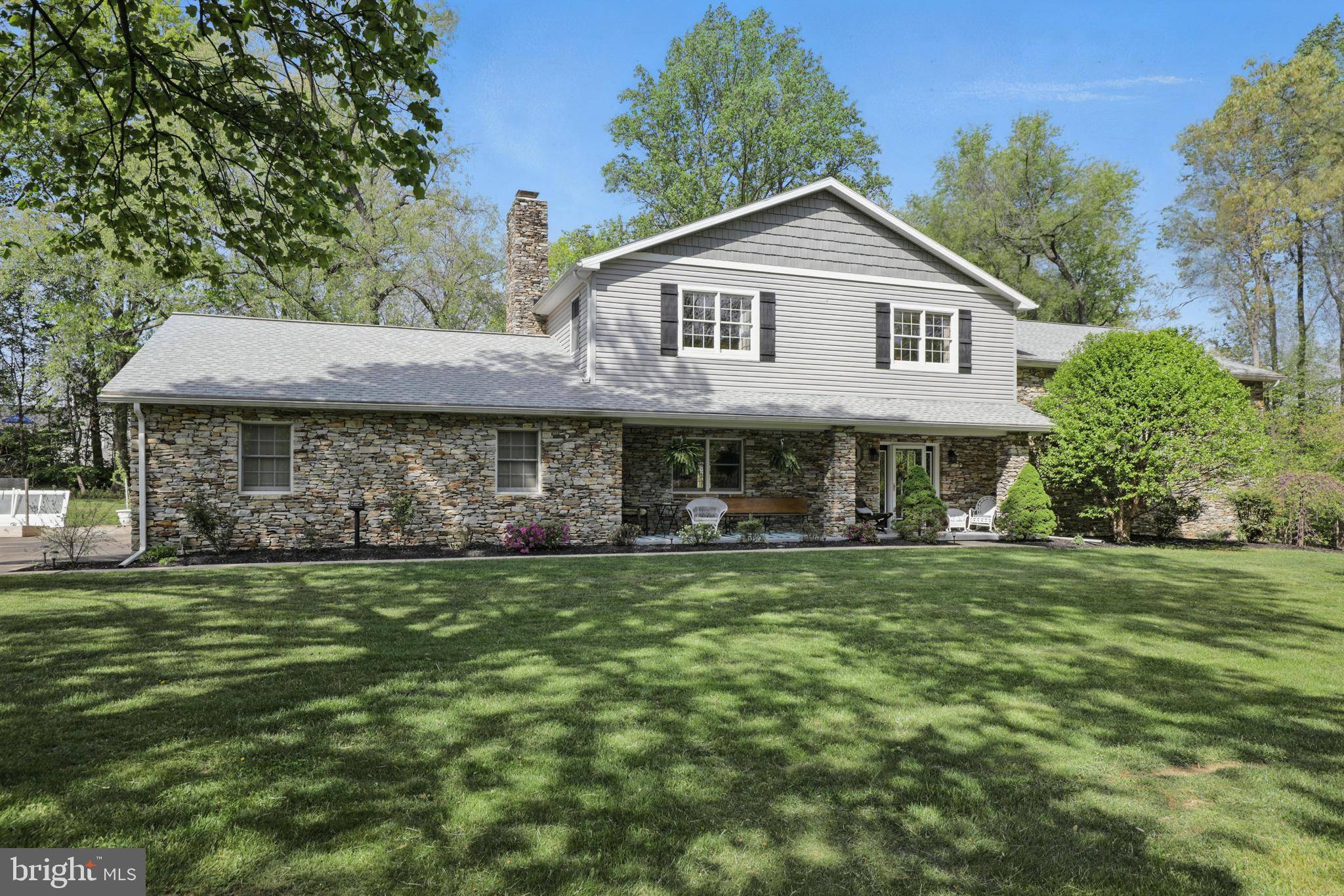 12 WINDWOOD CT, Quarryville, PA 17566