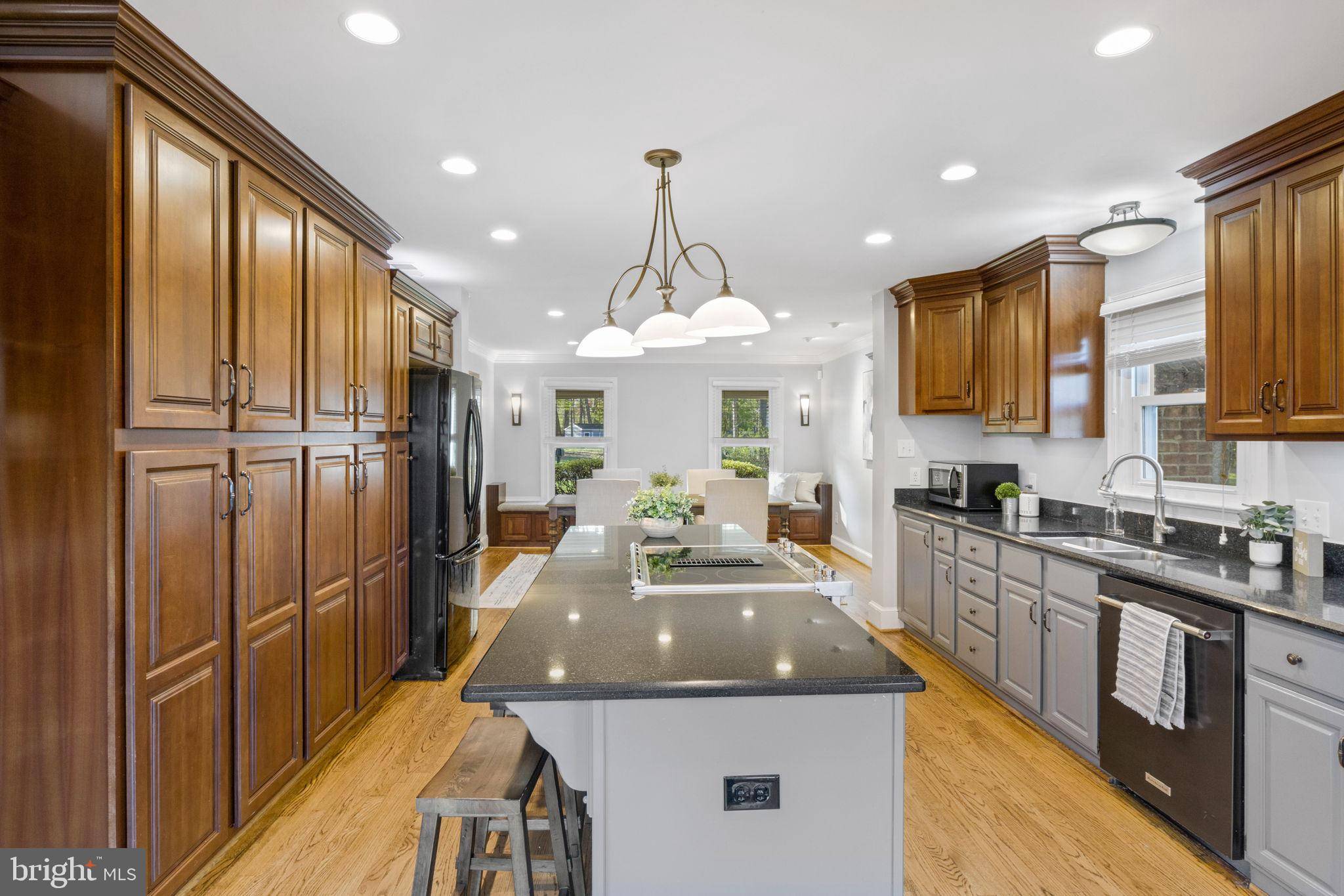 Fairfax, VA 22033,12717 MELVILLE LN