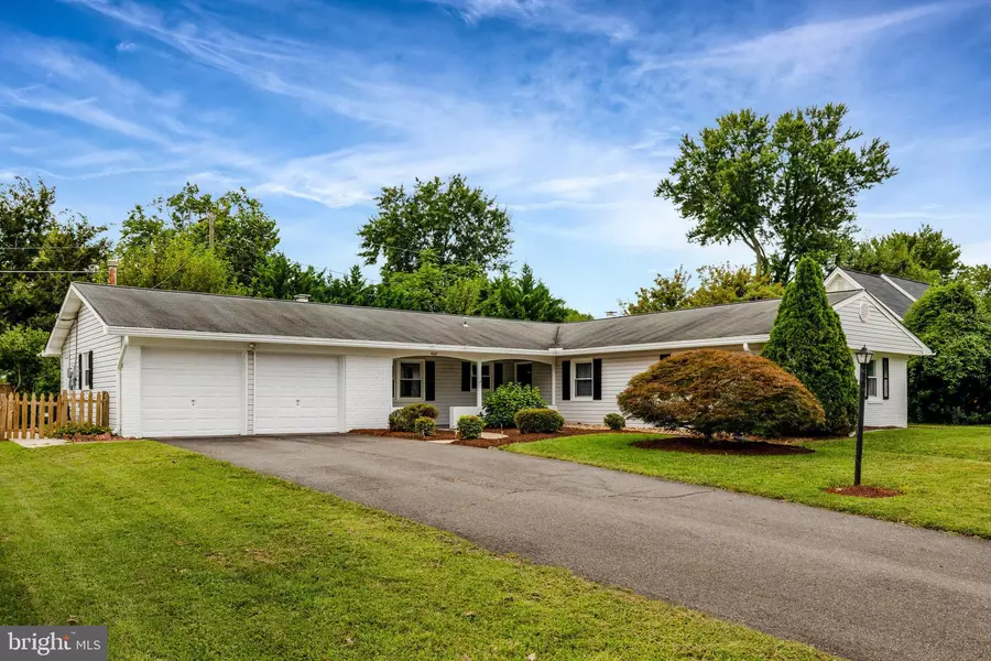 4221 PEEKSKILL LN, Fairfax, VA 22033