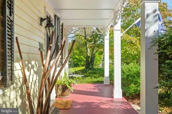 Washington, VA 22747,609 MAIN ST