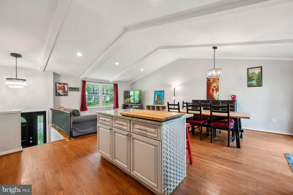 Columbia, MD 21045,8810 TIDESEBB CT