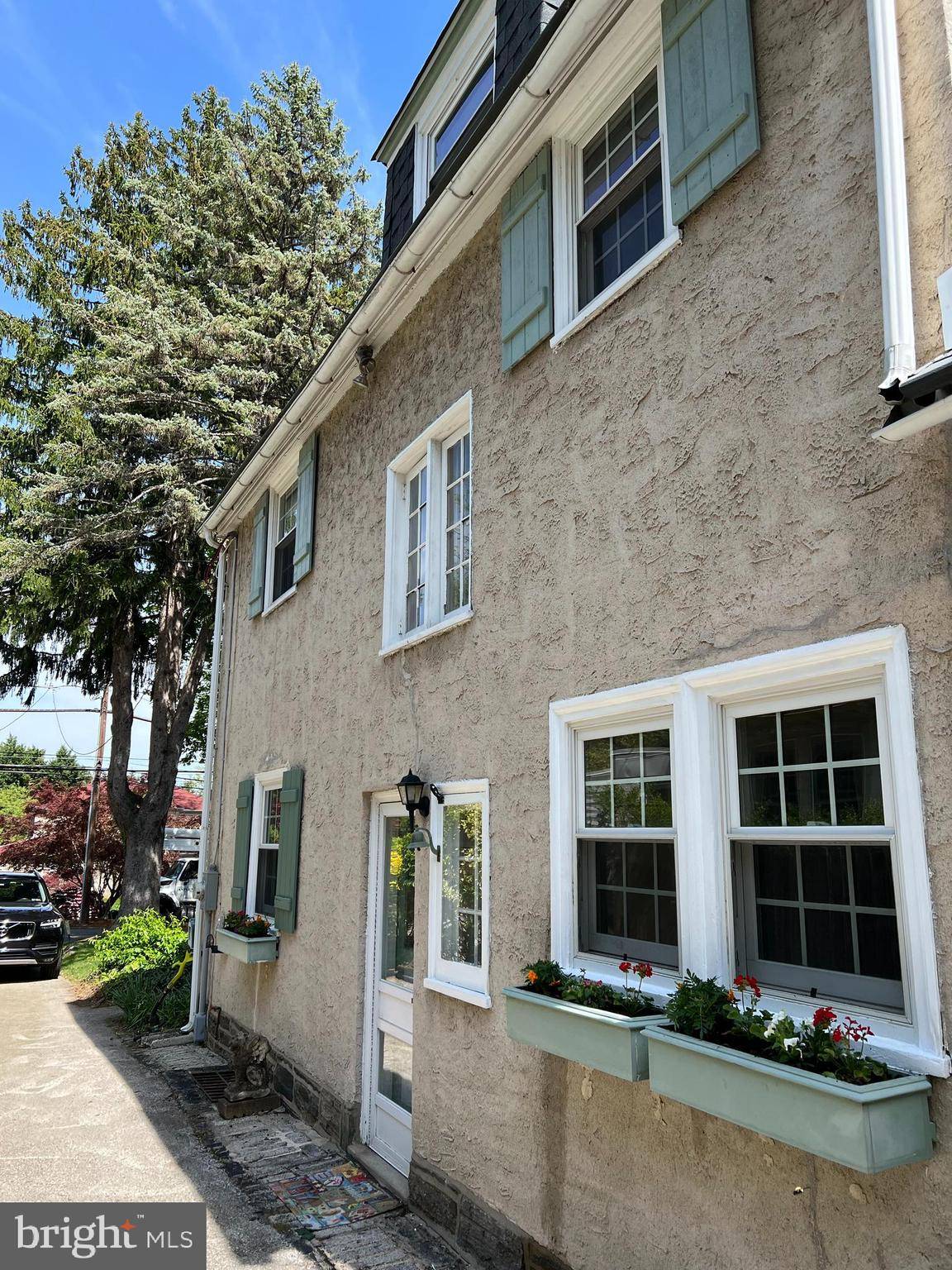 Gladwyne, PA 19035,414 CONSHOHOCKEN STATE RD