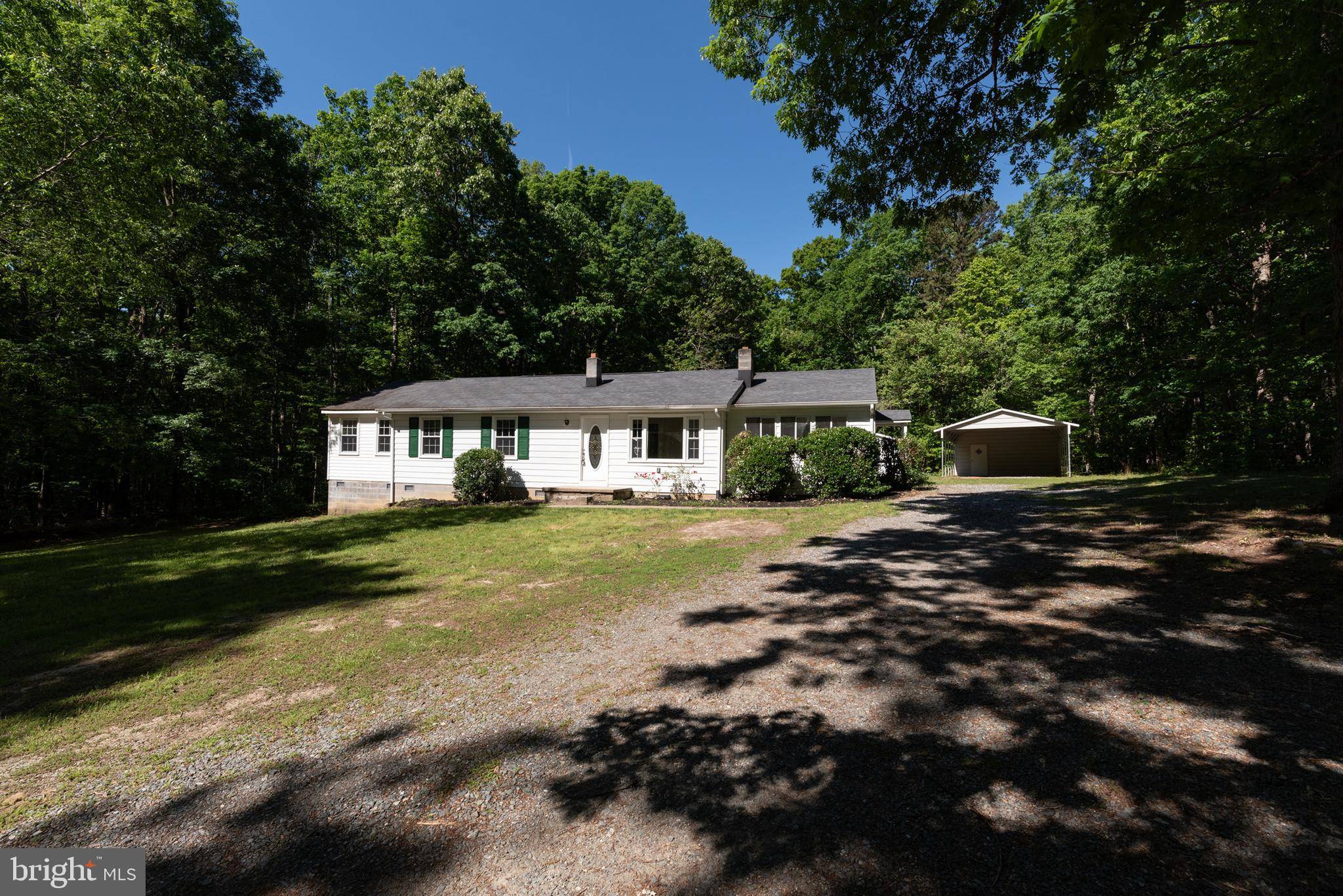 Louisa, VA 23093,115 THOMASSON RD