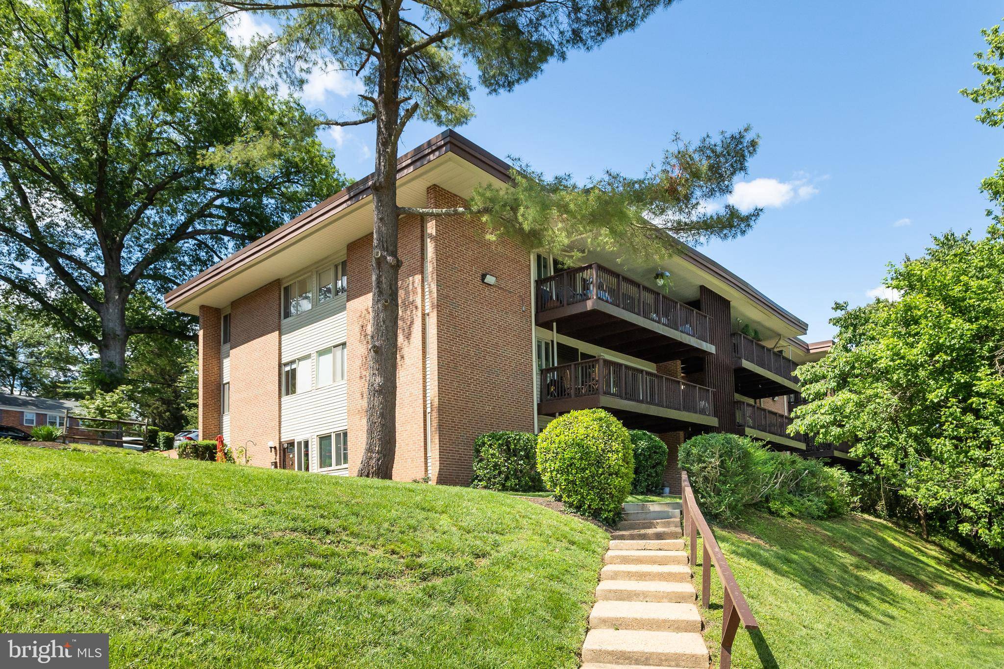 Rockville, MD 20852,160 TALBOTT ST #T5