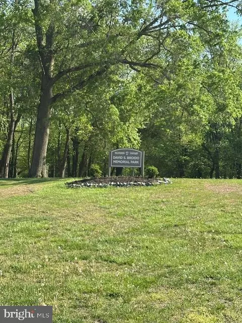 Willingboro, NJ 08046,119 TIFFANY LN