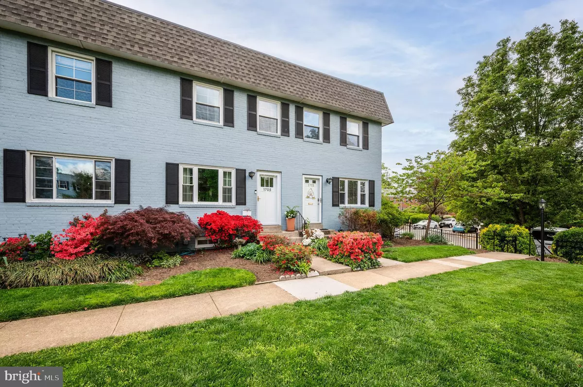 Alexandria, VA 22301,1705 N CLIFF ST