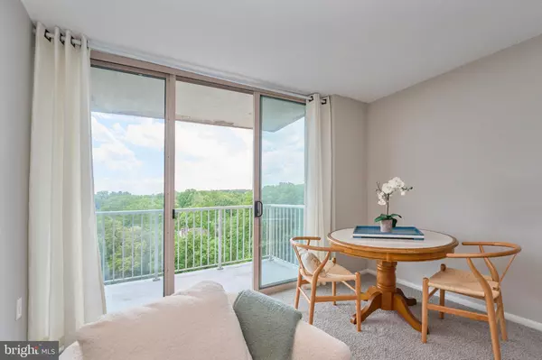 Alexandria, VA 22302,2500 N VAN DORN ST #1110