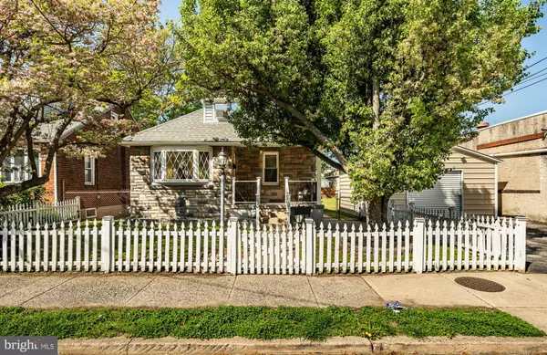 1016 LEIPER ST, Crum Lynne, PA 19022
