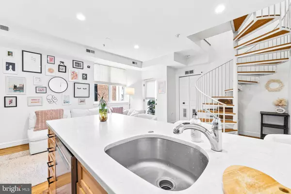 Washington, DC 20009,1417 CHAPIN ST NW #404/504