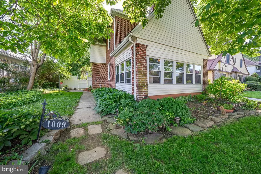 1009 BELFIELD AVE, Drexel Hill, PA 19026