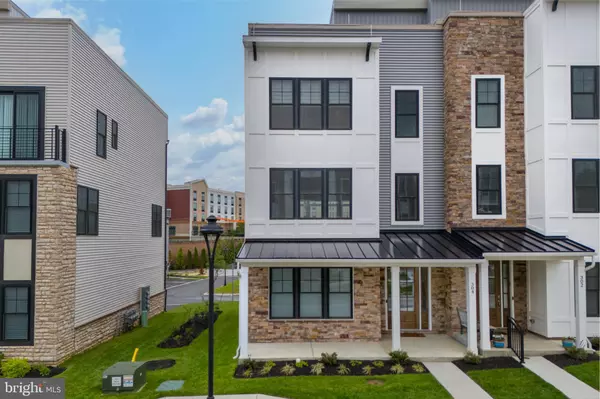 Newtown Square, PA 19073,304 SQUIRE DR